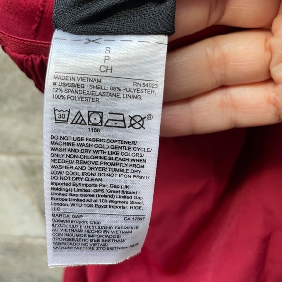 ❤️ GAPFIT GAP FIT RUNNING SHORTS SIZE SMALL - Picture 5 of 5